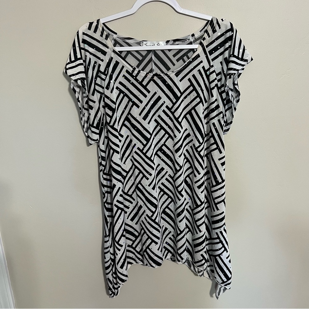 Second Skin NYC Black and White Sequin Top